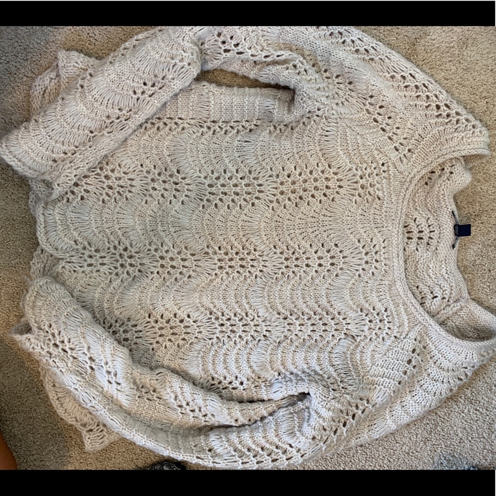 American Eagle Sweater